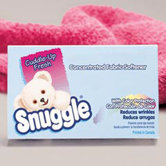 Johnson Diversey Snuggle® Liquid Fabric Softener - (100) 1.5 fl. oz. Boxes