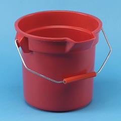 Brute® Plastic 14-Quart Round Bucket - Red RCP2614RED