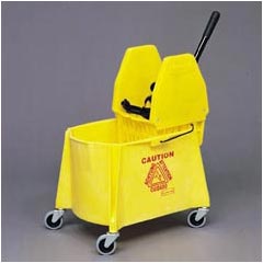 Brute® Downward Pressure Mop Wringers - Brown RCP7575BRO