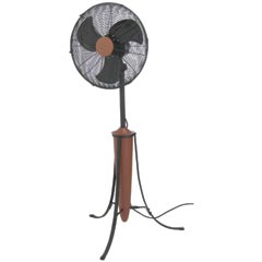 Holmes HPF650-U 18" Outdoor Patio Oscillating Stand Fan